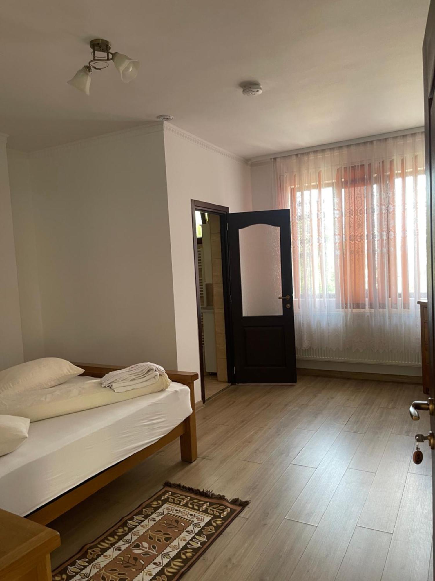 מלון Săpînţa Casa Pop מראה חיצוני תמונה